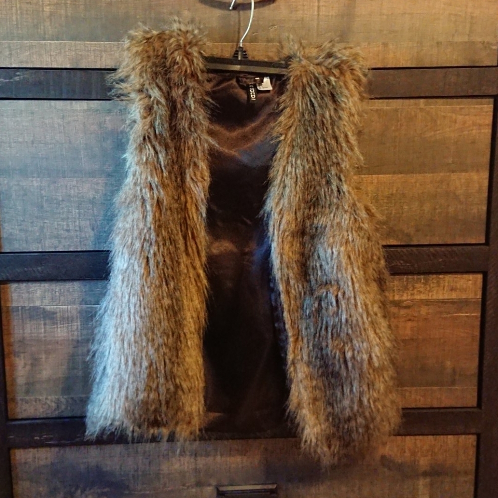 Fur vest by Divided (H&M)